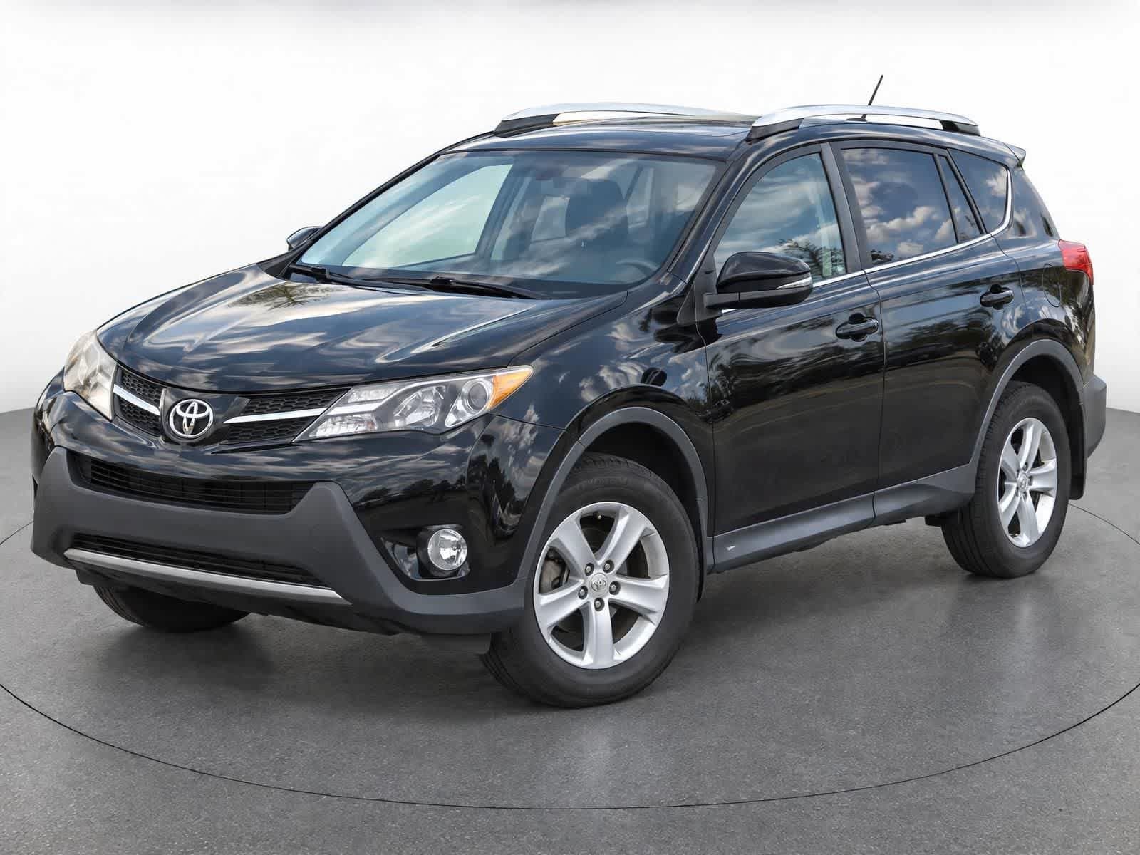 2014 Toyota RAV4 Base — photo 1 of 14