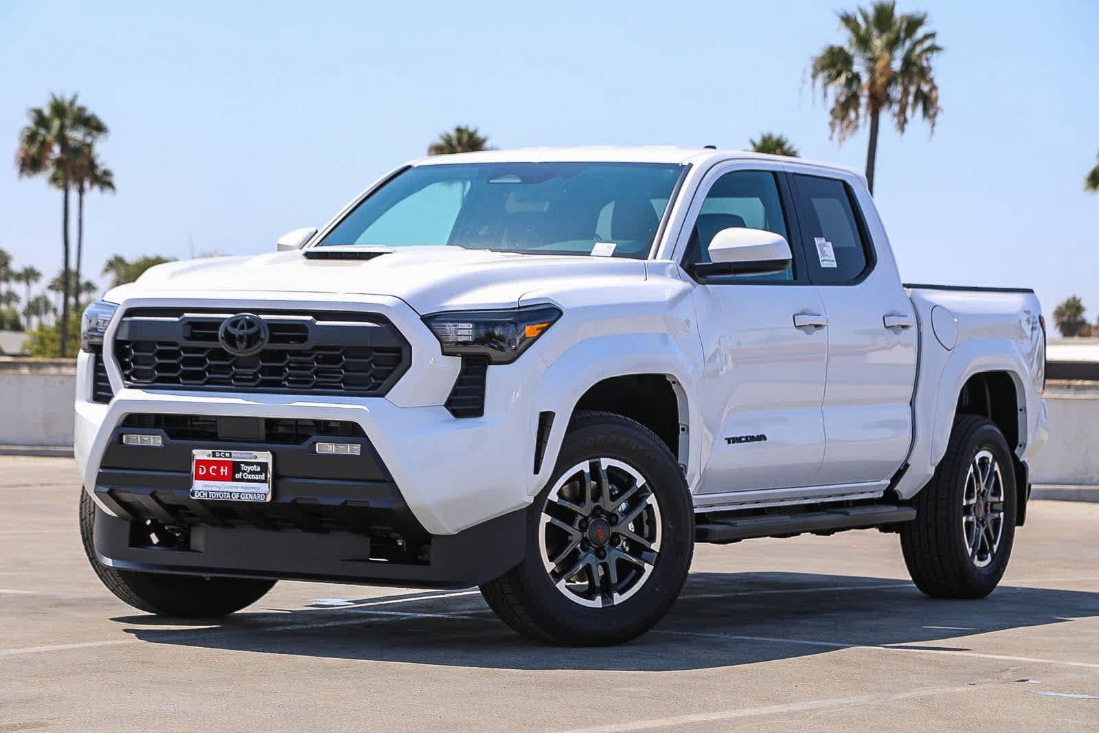 2026 Toyota Tacoma TRD Sport — photo 1 of 48