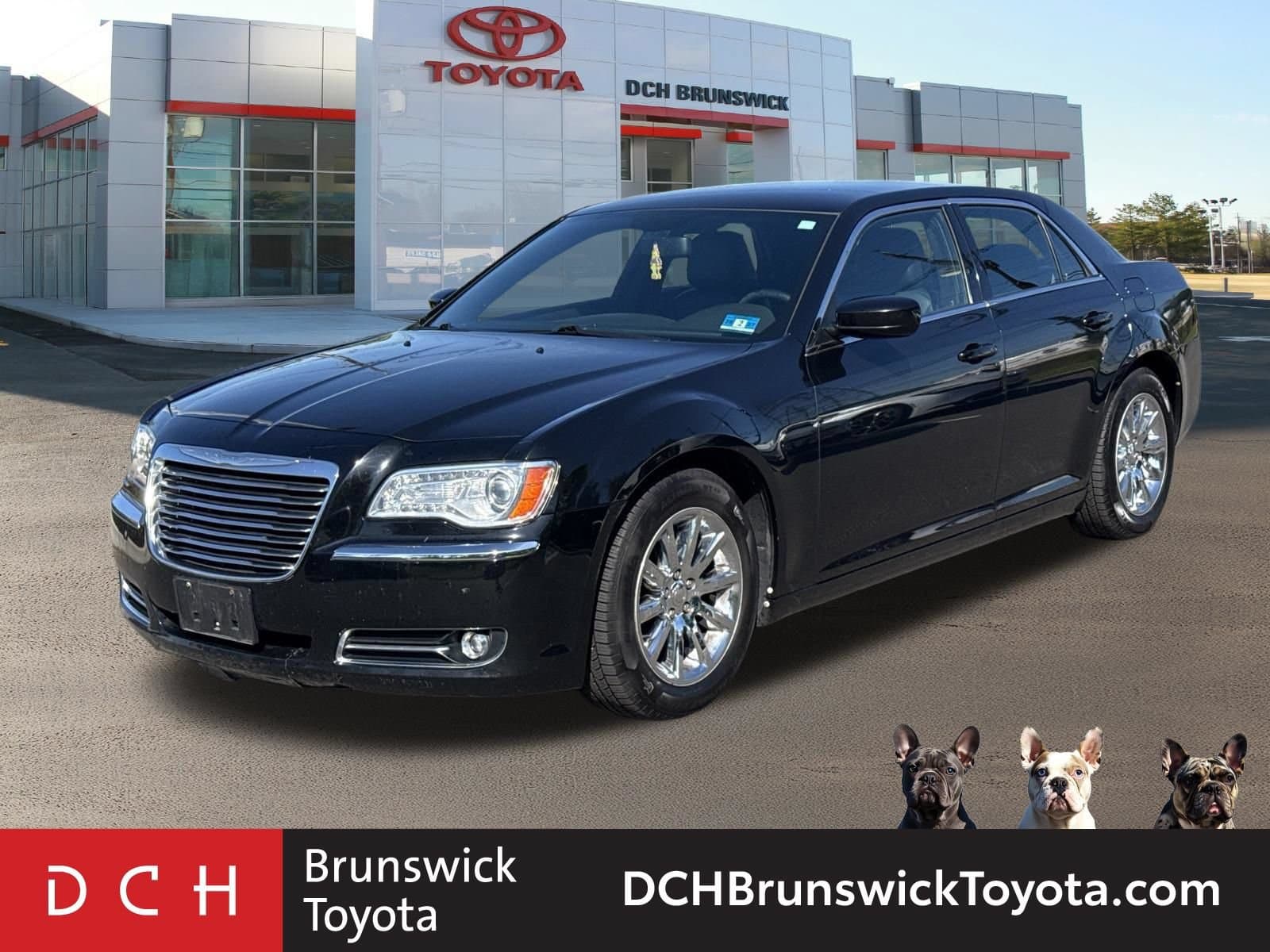 2014 Chrysler 300 Base — photo 1 of 30