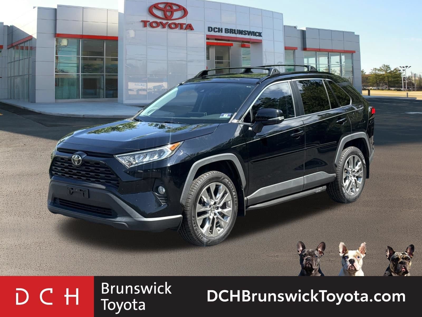 2019 Toyota RAV4 XLE Premium — photo 1 of 32
