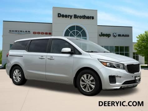 2016 Kia Sedona LX — photo 1 of 17