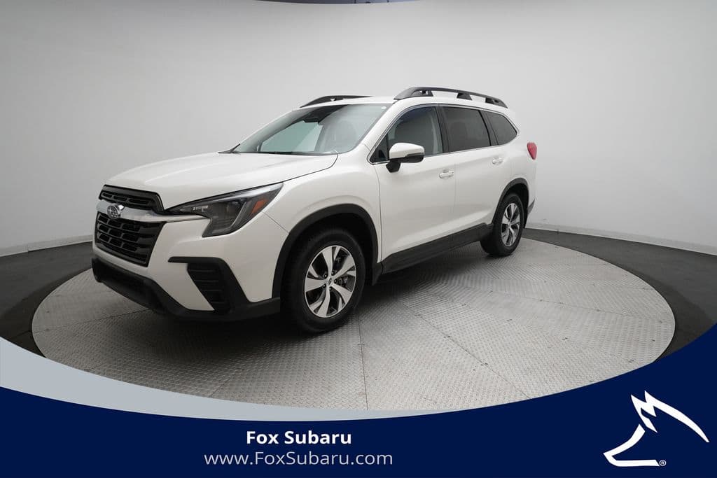 2023 Subaru Ascent Premium — photo 1 of 37