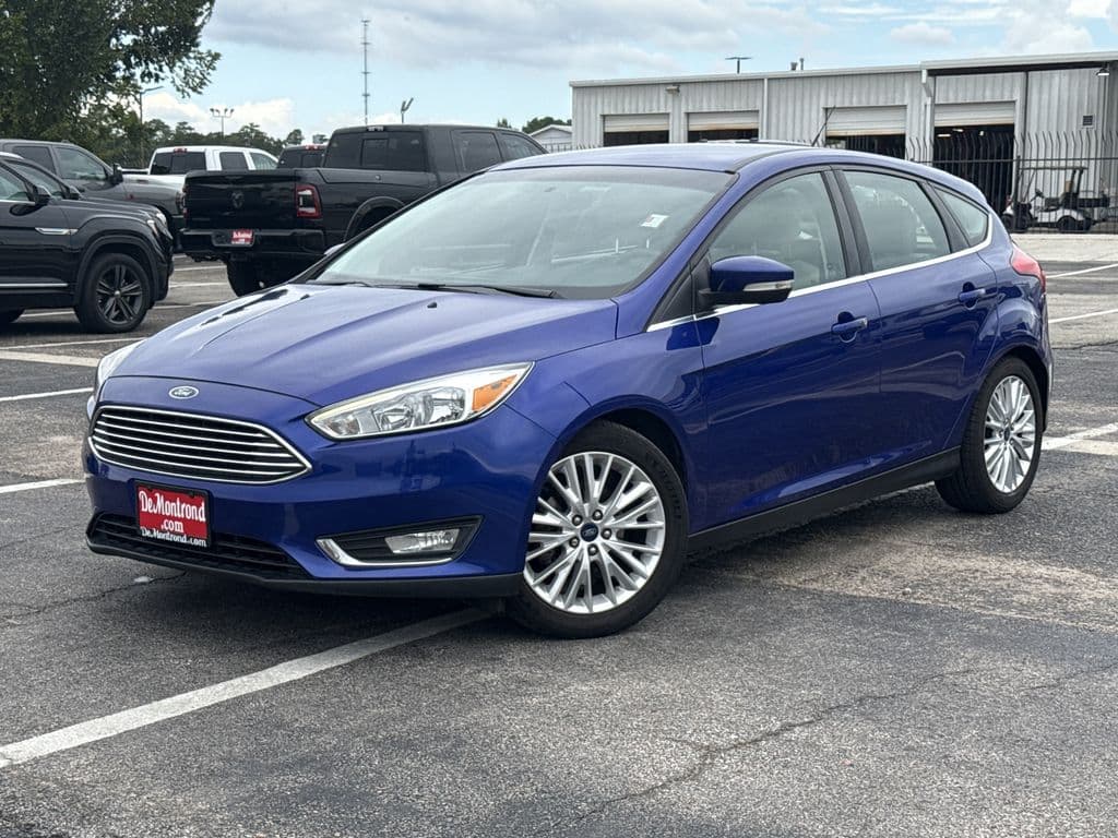 2015 Ford Focus Titanium — photo 1 of 27