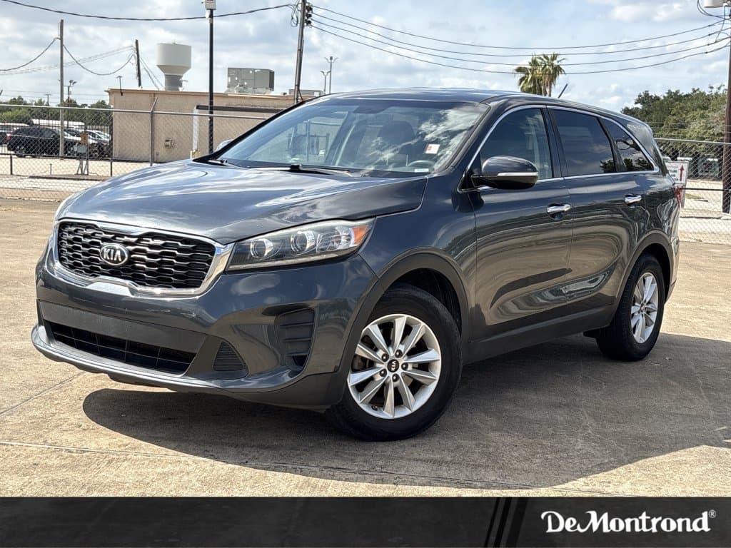 2020 Kia Sorento LX — photo 1 of 29