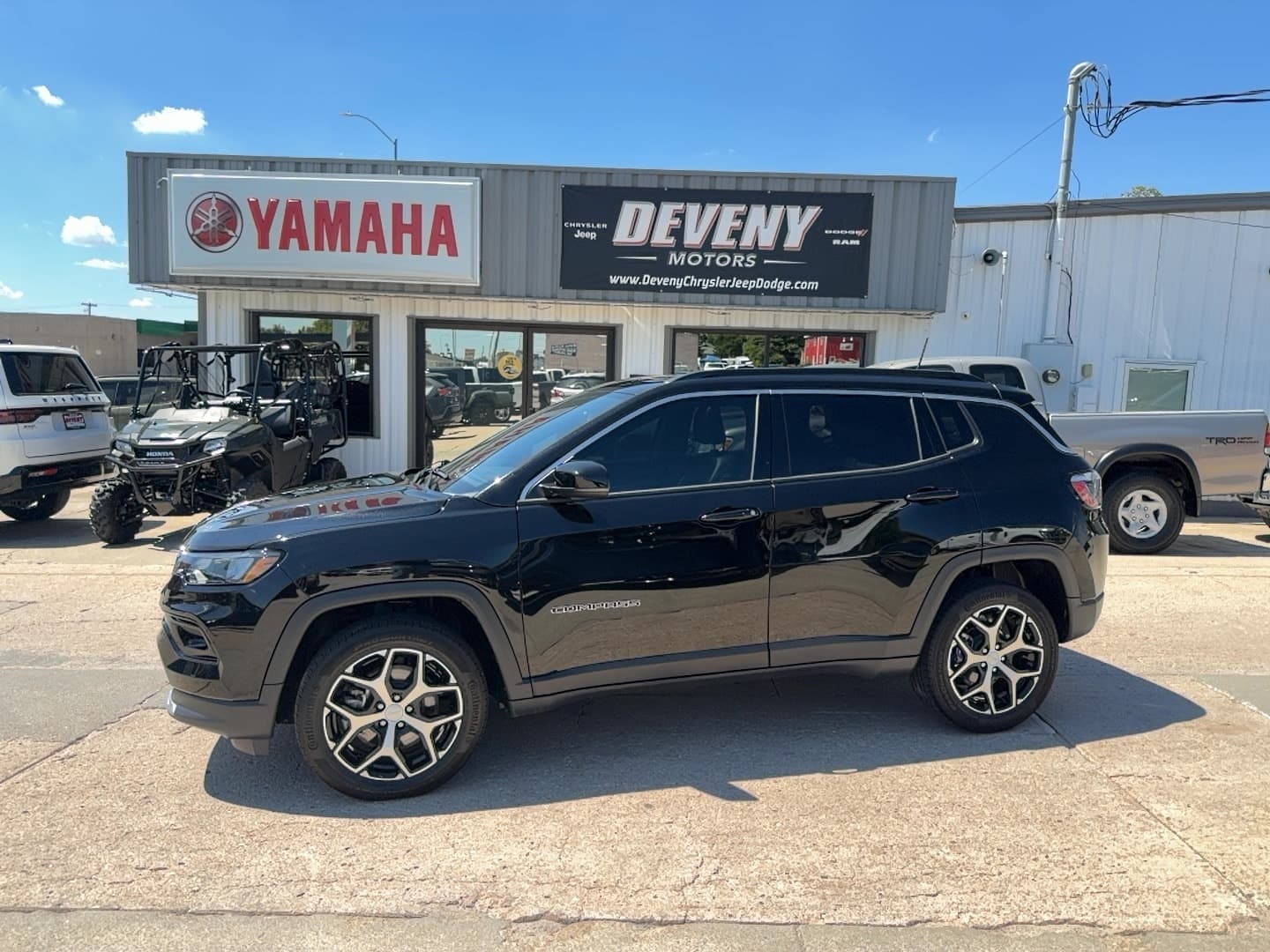 2024 Jeep Compass Limited — photo 1 of 25