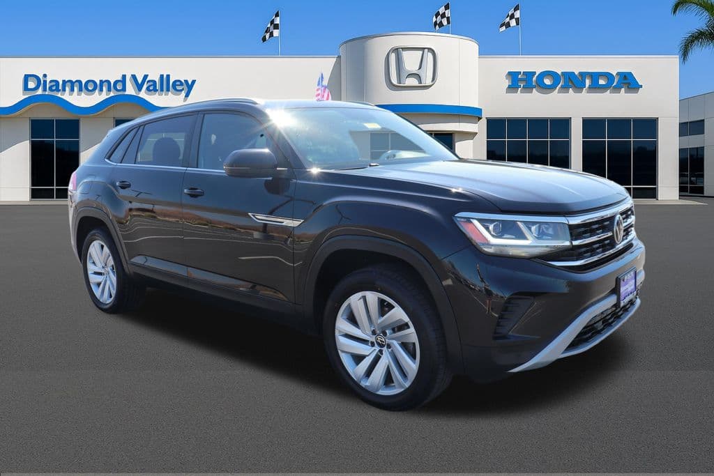 2020 Volkswagen Atlas Cross Sport 2.0T SE w/Technology — photo 1 of 28