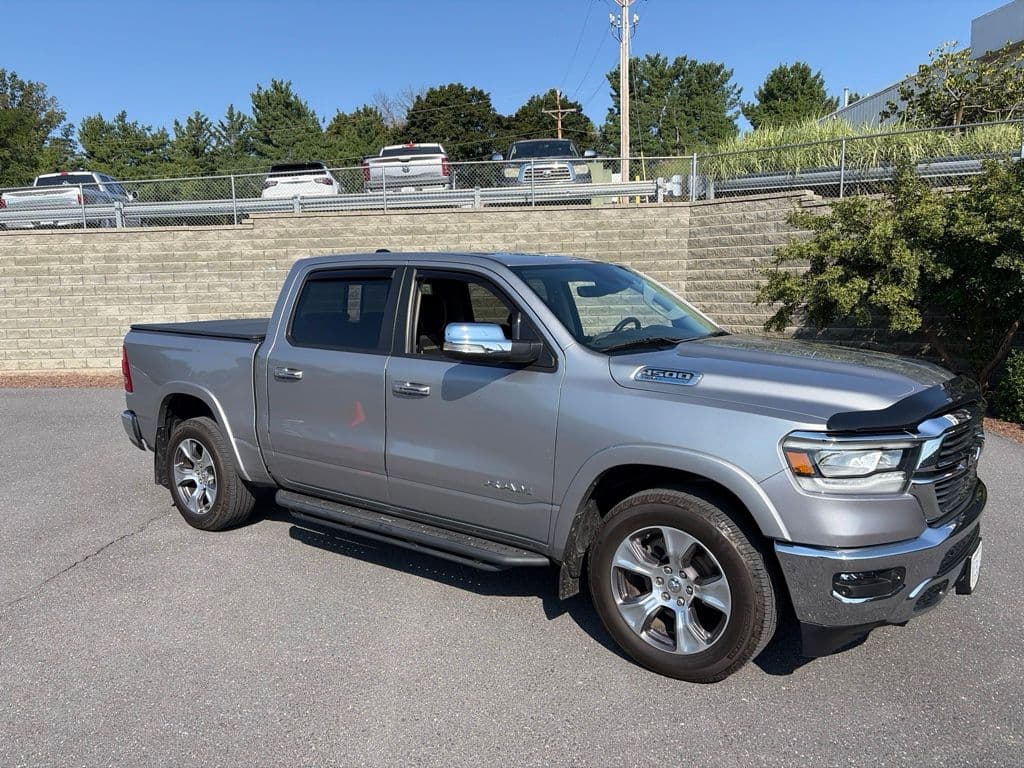 2022 RAM 1500 Laramie — photo 1 of 12