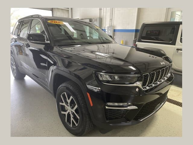 2024 Jeep Grand Cherokee Limited — photo 1 of 4