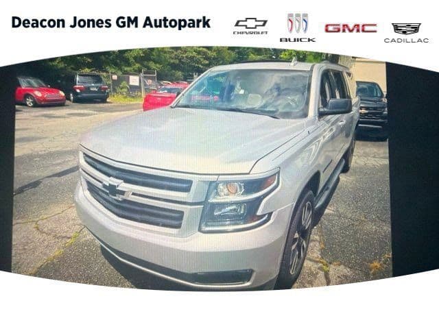 2020 Chevrolet Suburban LT — photo 1 of 10