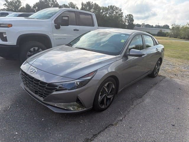 2021 Hyundai Elantra SEL — photo 1 of 20