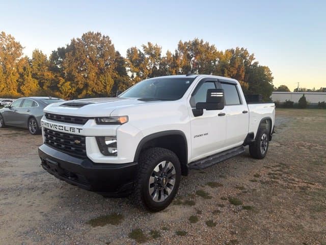 2022 Chevrolet Silverado 2500HD Custom — photo 1 of 20