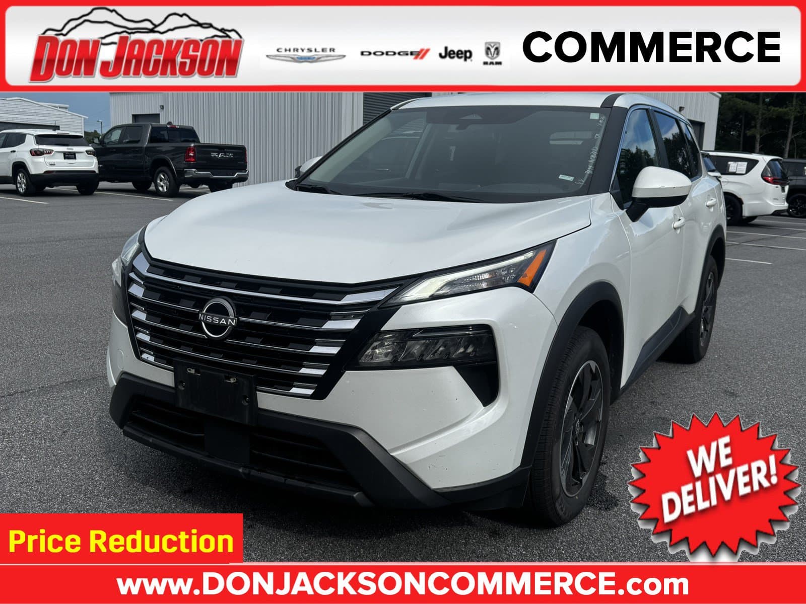 2024 Nissan Rogue SV — photo 1 of 33