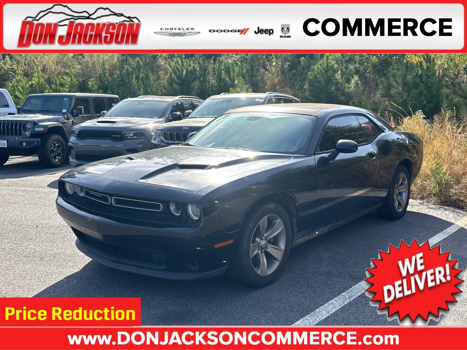 2015 Dodge Challenger SXT — photo 1 of 5