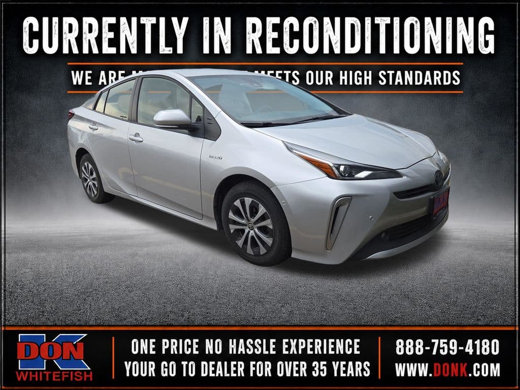 2021 Toyota Prius LE AWD-e — photo 1 of 5