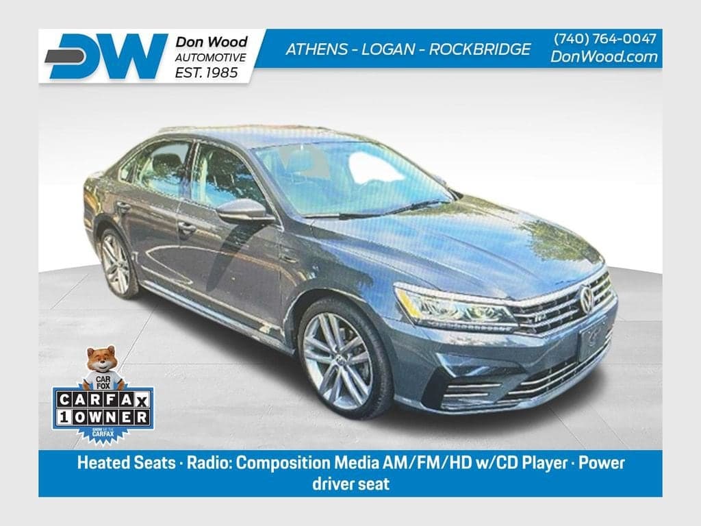 2017 Volkswagen Passat Base — photo 1 of 9