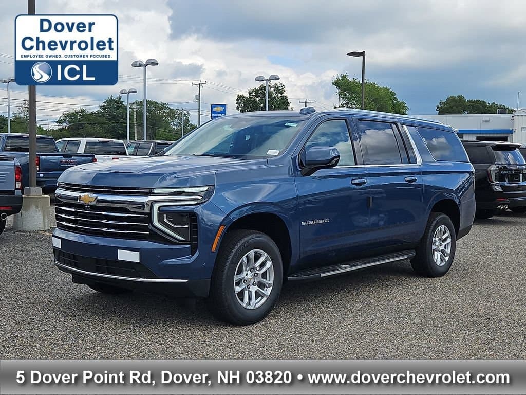 2026 Chevrolet Suburban LT — photo 1 of 32