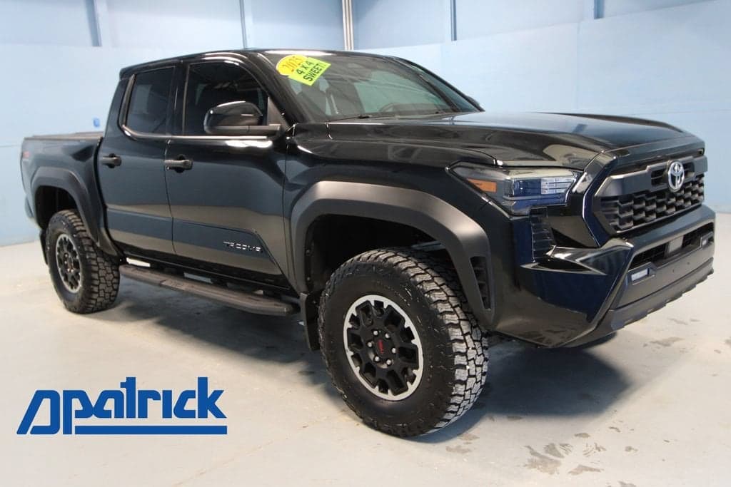 2025 Toyota Tacoma TRD Off-Road — photo 1 of 39