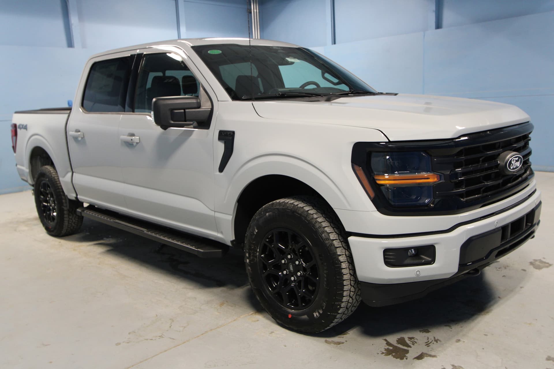 2026 Ford F-150 XLT — photo 1 of 32