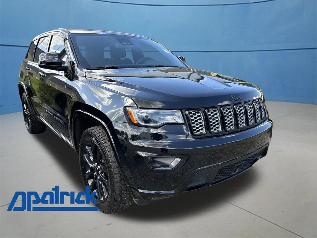 2022 Jeep Grand Cherokee WK Laredo X — photo 1 of 52