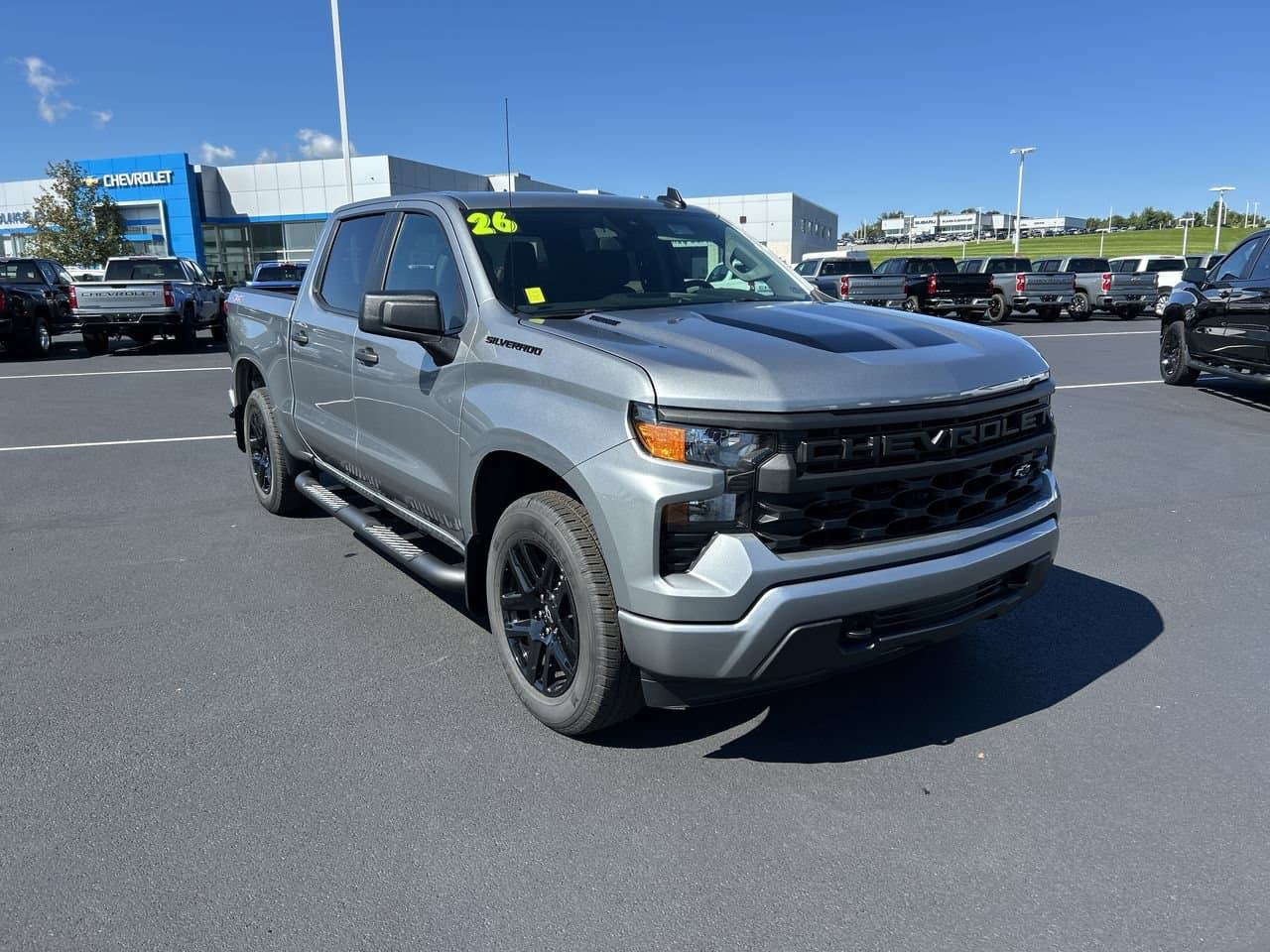 2026 Chevrolet Silverado 1500 Custom — photo 1 of 30