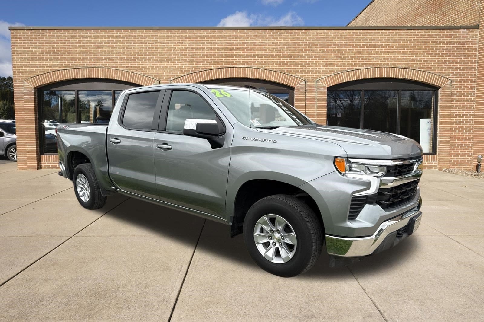 2026 Chevrolet Silverado 1500 LT w/1LT — photo 1 of 29