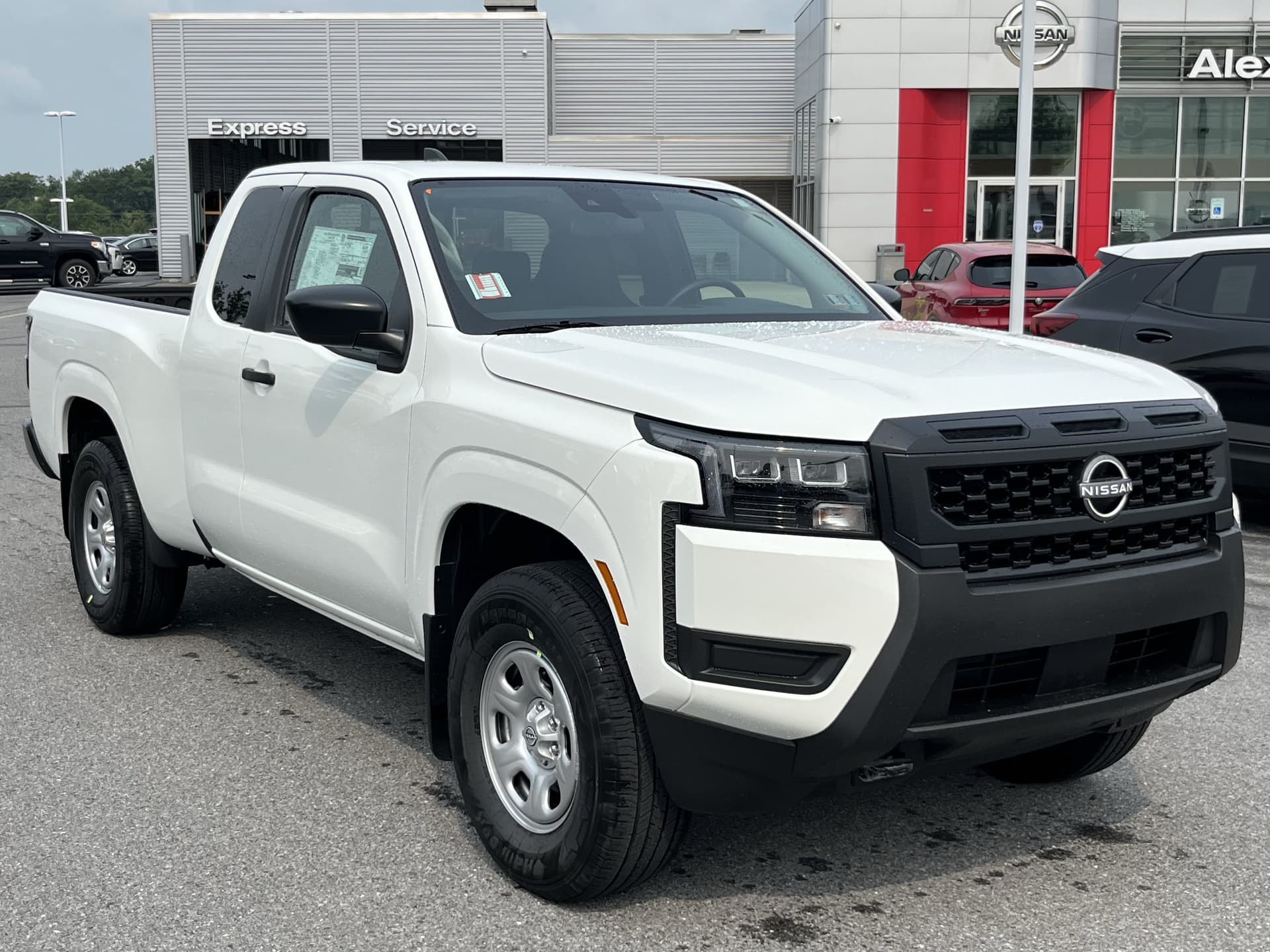 2026 Nissan Frontier S — photo 1 of 35