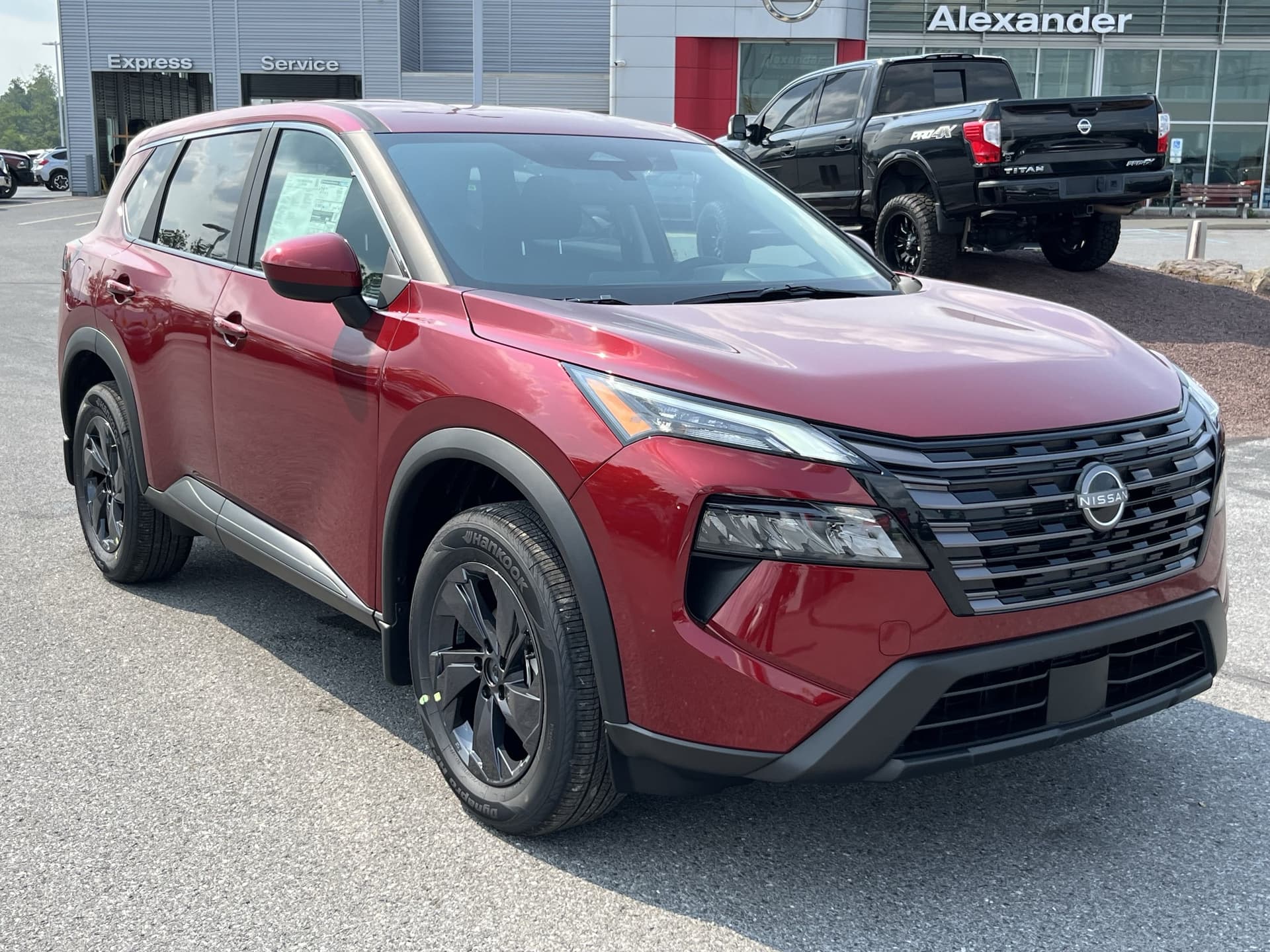 2026 Nissan Rogue SV — photo 1 of 37