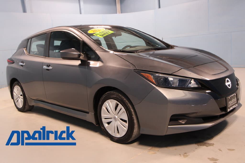 2025 Nissan LEAF S — photo 1 of 38