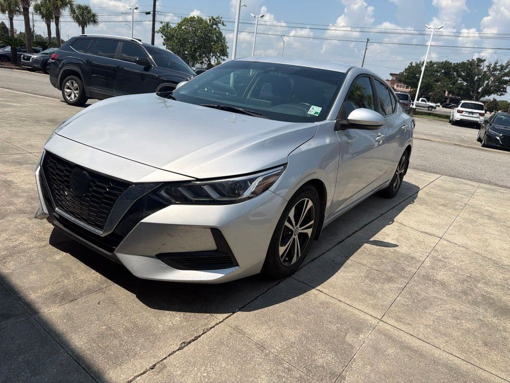2020 Nissan Sentra SV — photo 1 of 9