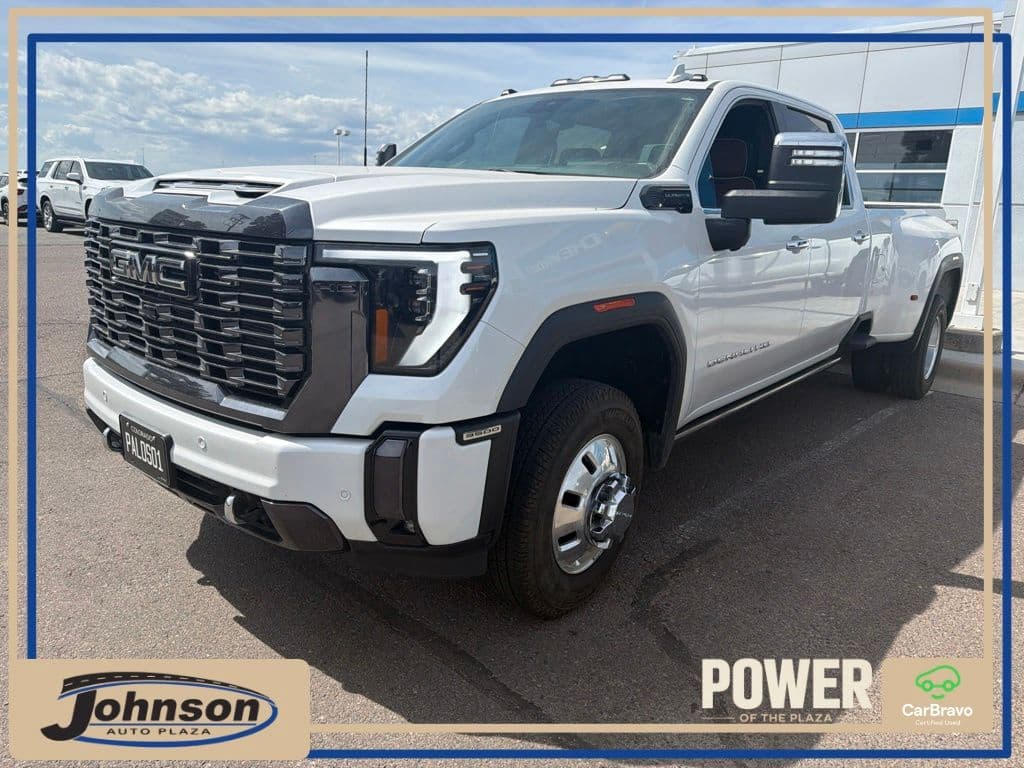 2024 GMC Sierra 3500HD Denali Ultimate — photo 1 of 4