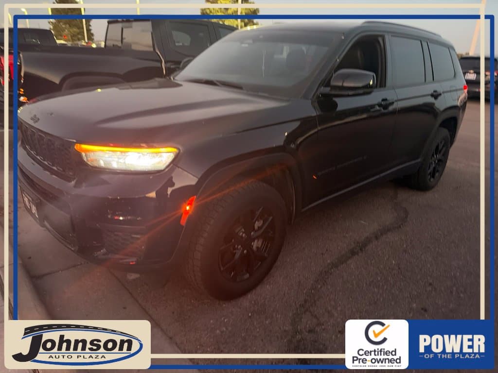 2024 Jeep Grand Cherokee L Laredo — photo 1 of 6