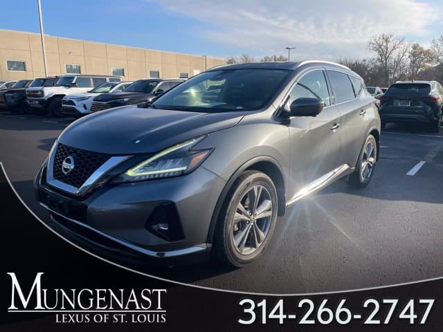 2019 Nissan Murano Platinum — photo 1 of 10