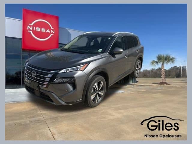 2025 Nissan Rogue SL — photo 1 of 5