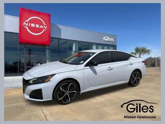 2024 Nissan Altima 2.5 SR — photo 1 of 18