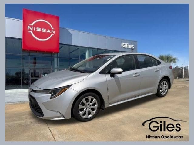 2025 Toyota Corolla LE — photo 1 of 16