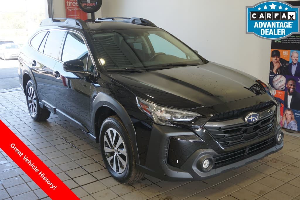 2023 Subaru Outback Premium — photo 1 of 31