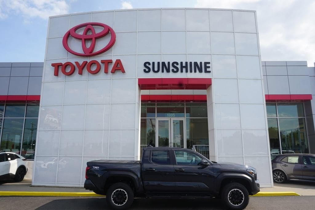 2026 Toyota Tacoma TRD Off-Road — photo 1 of 55