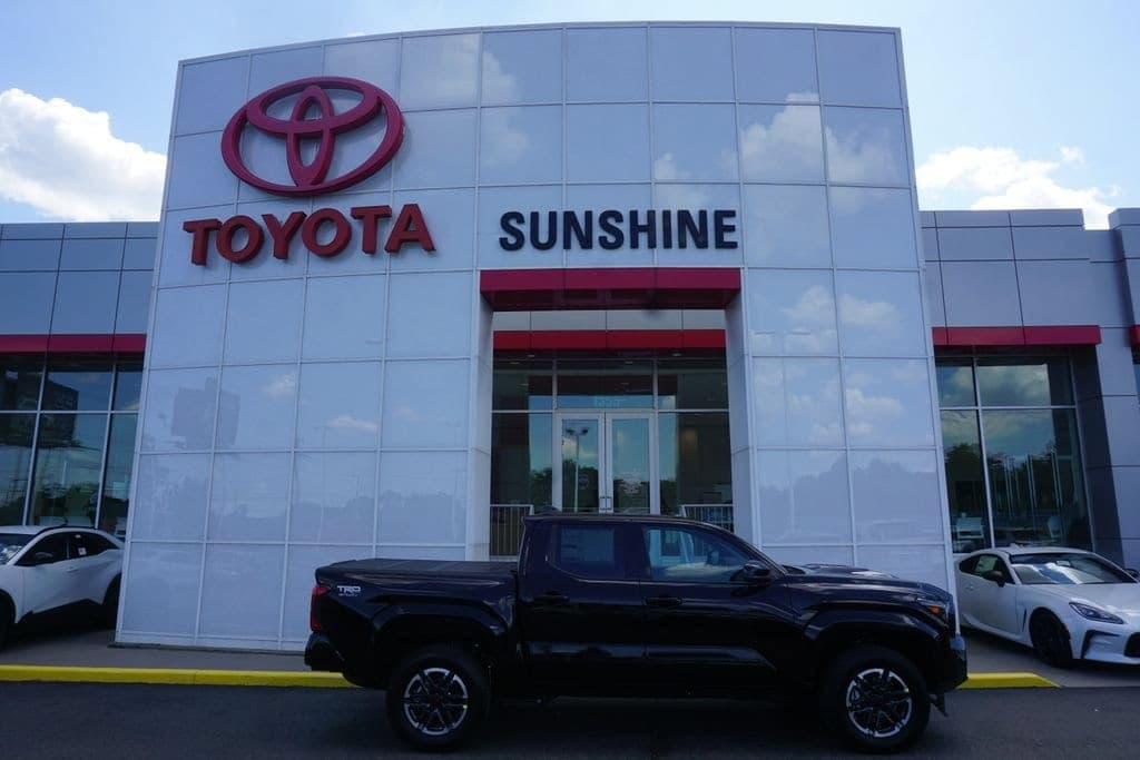 2026 Toyota Tacoma TRD Sport — photo 1 of 53