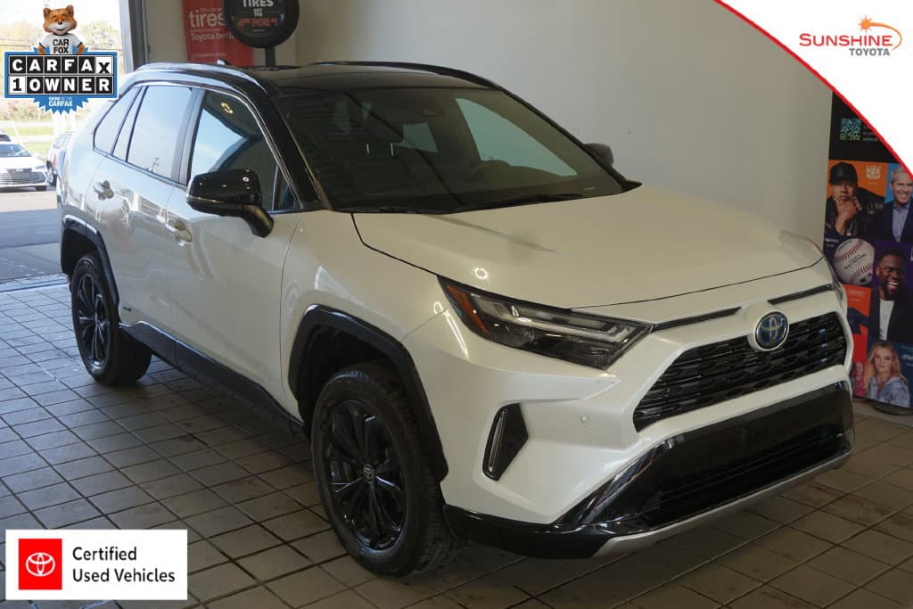 2024 Toyota RAV4 Hybrid XSE — photo 1 of 35