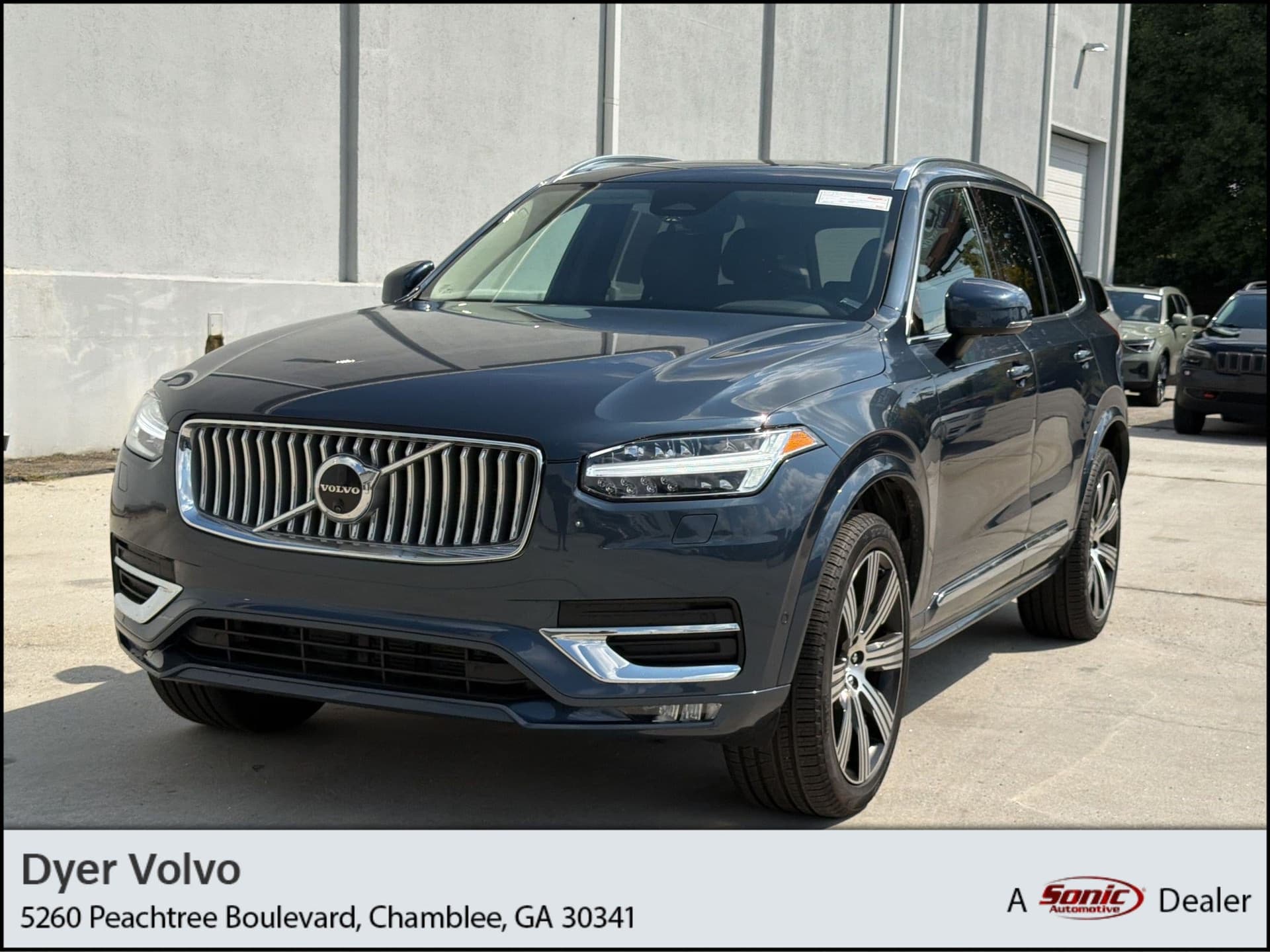 2024 Volvo XC90 Plus Bright Theme — photo 1 of 31