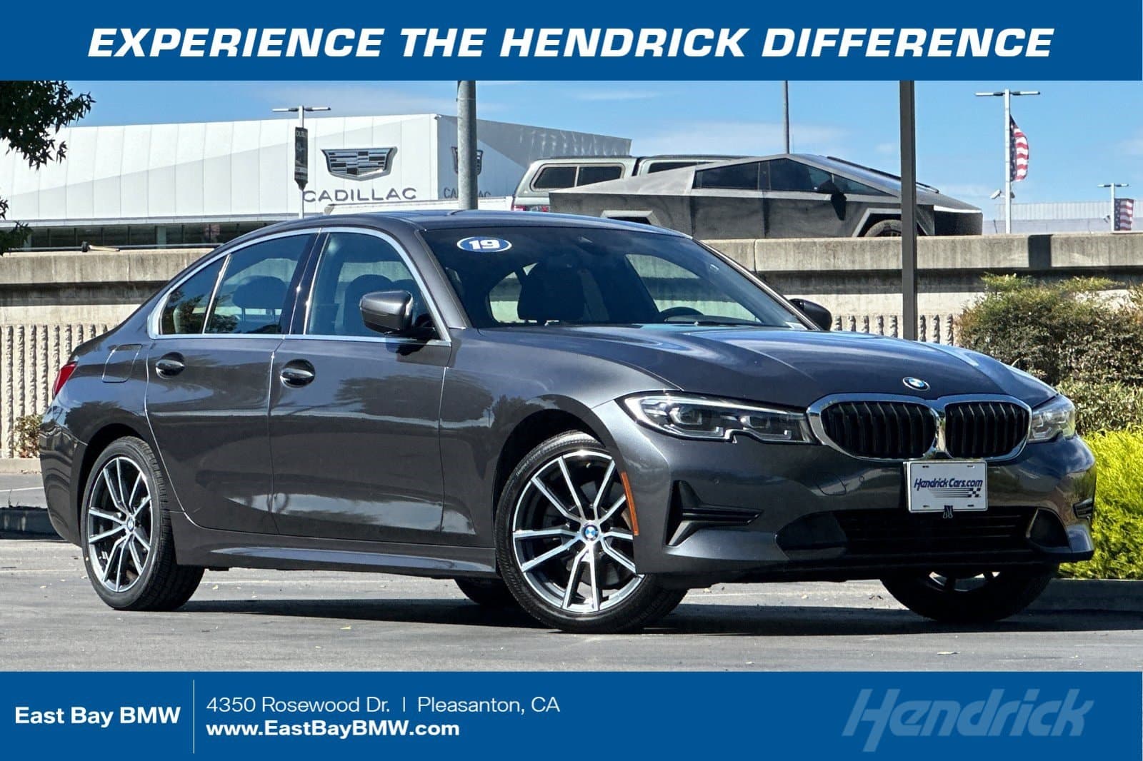 2019 BMW 3 Series 330i — photo 1 of 39