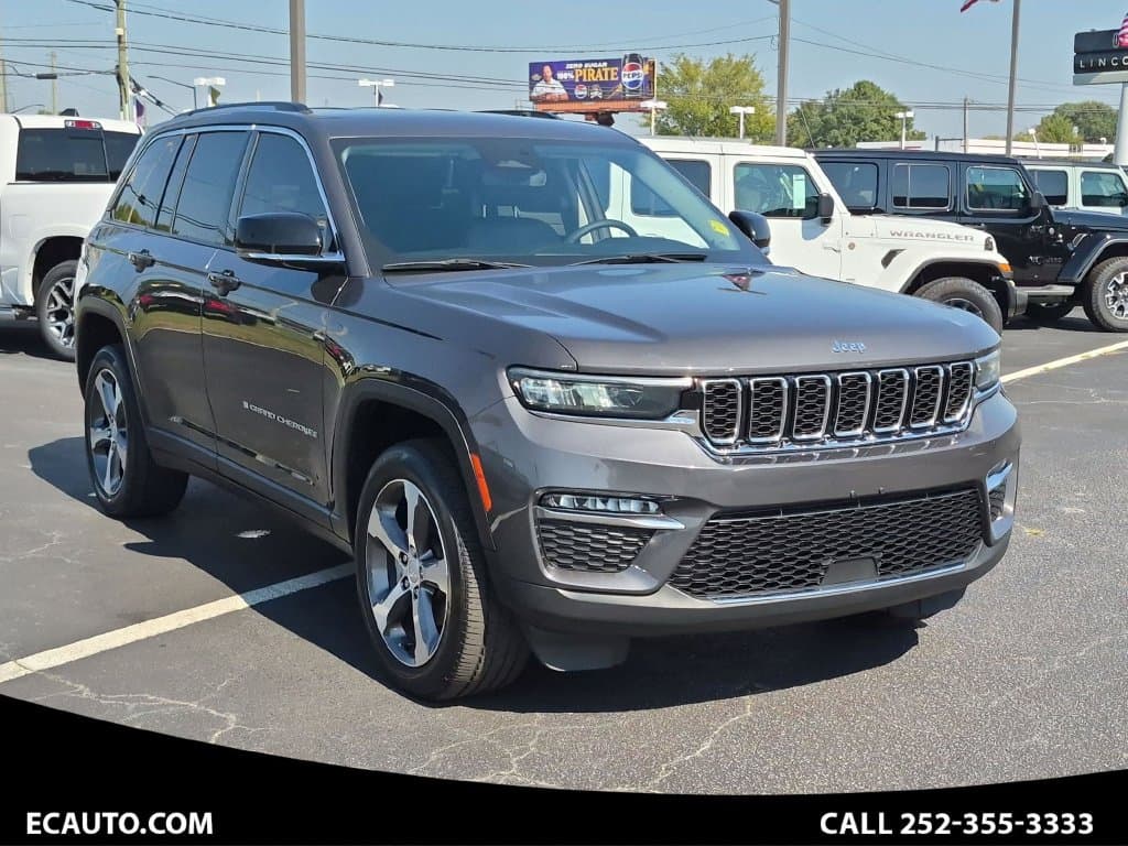 2023 Jeep Grand Cherokee Limited — photo 1 of 34