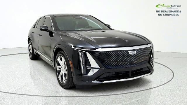 2024 Cadillac LYRIQ Base — photo 1 of 89