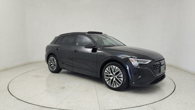 2024 Audi Q8 e-tron Base — photo 1 of 102