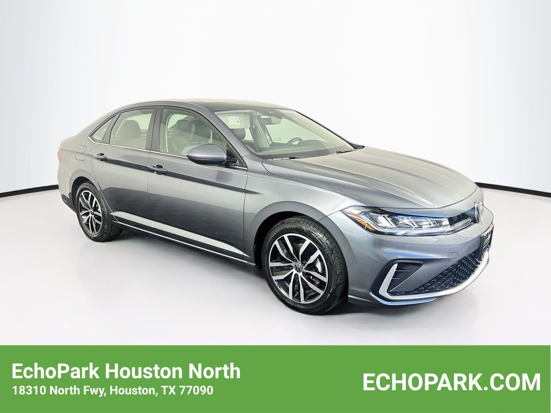 2025 Volkswagen Jetta SE — photo 1 of 28