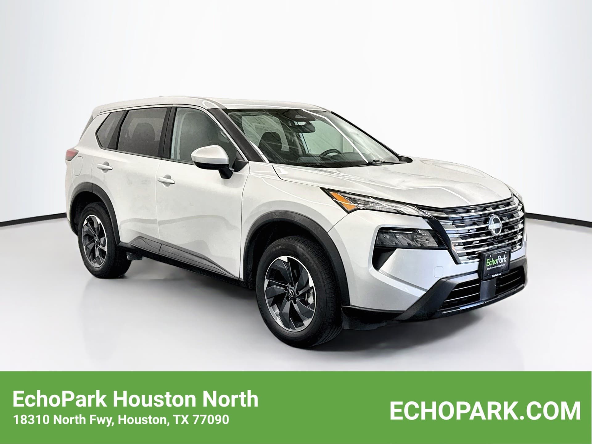2025 Nissan Rogue SV — photo 1 of 29