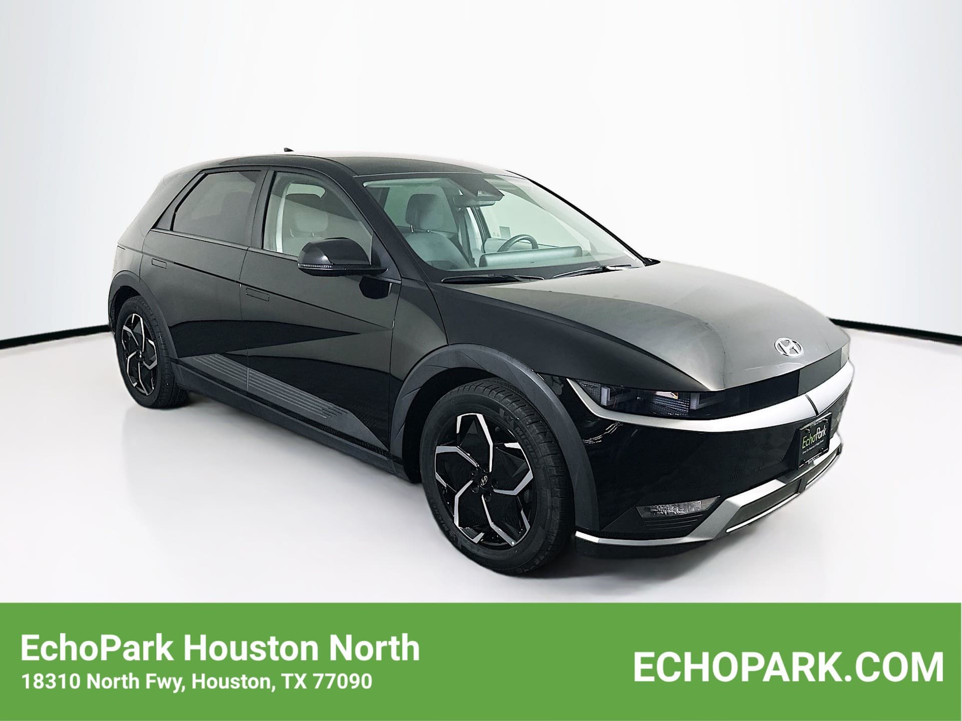 2024 Hyundai IONIQ 5 SE — photo 1 of 29