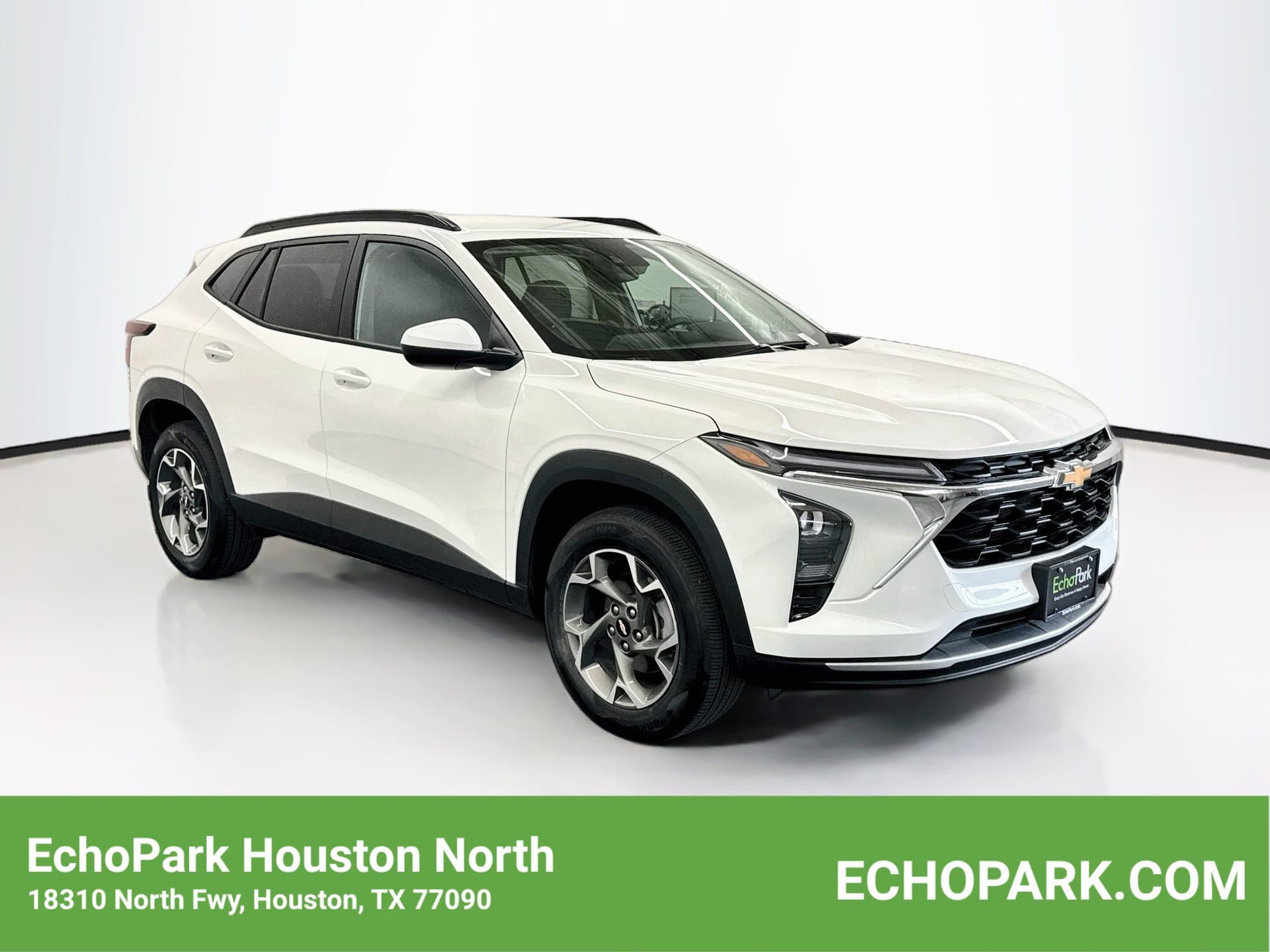 2026 Chevrolet Trax LT — photo 1 of 26