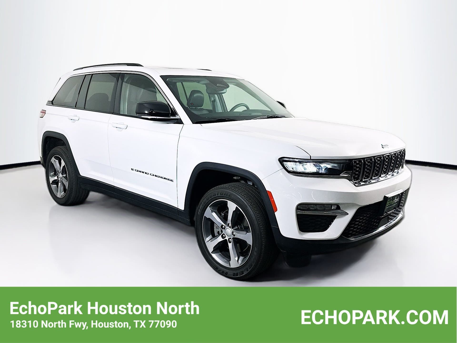 2023 Jeep Grand Cherokee 4xe Base — photo 1 of 32