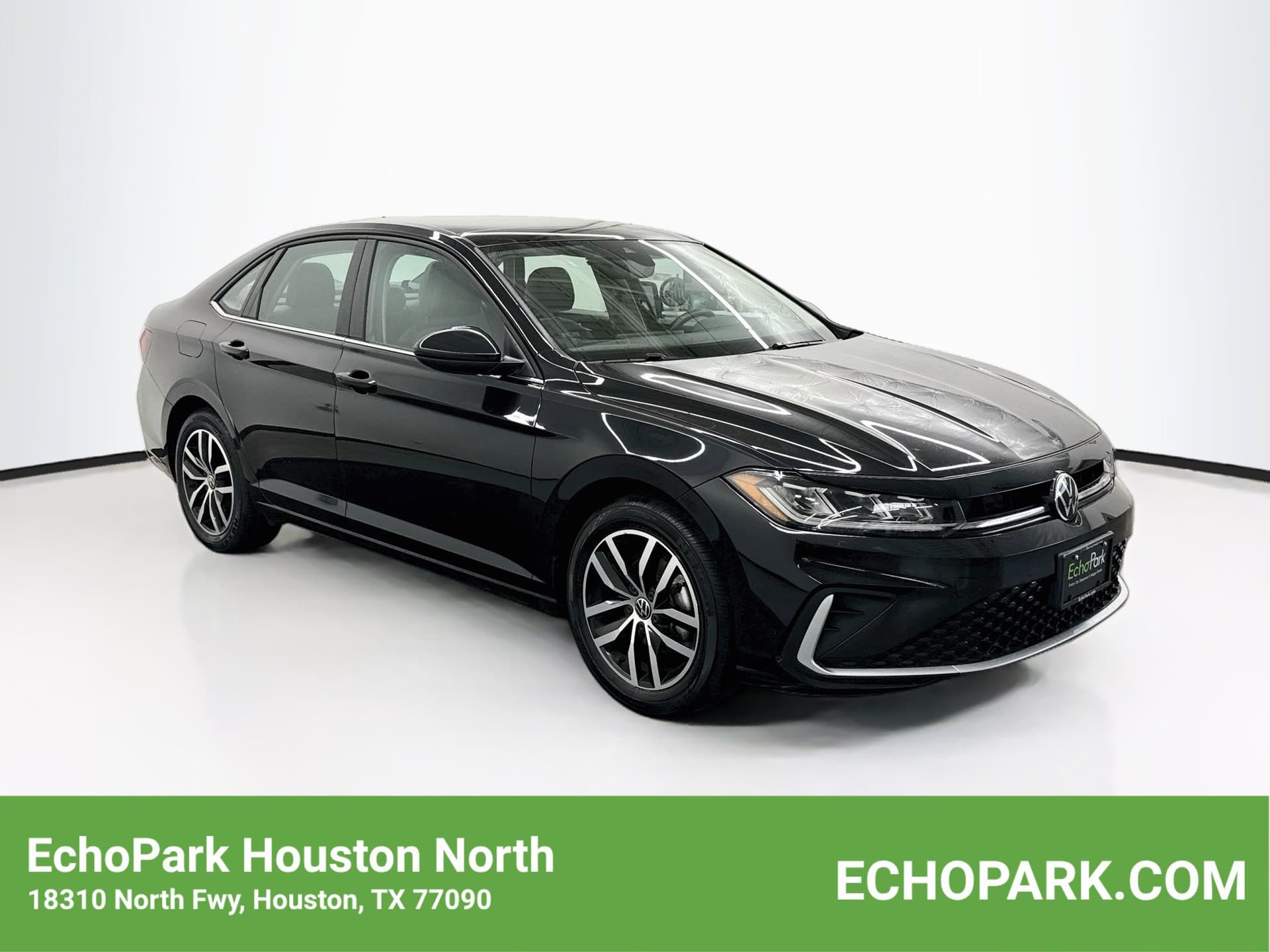 2025 Volkswagen Jetta SE — photo 1 of 28